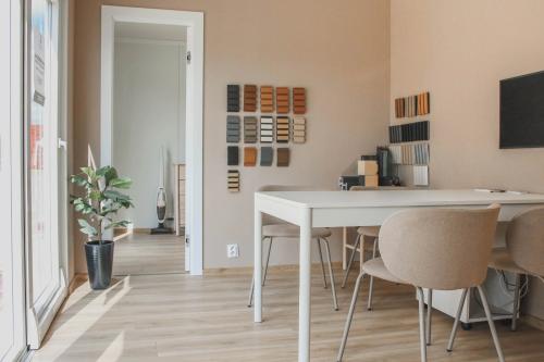 Showroom Štúrovo interiér