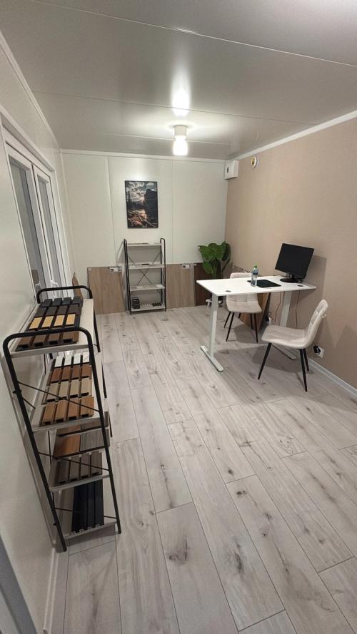 Showroom kontajnerov Senec interiér