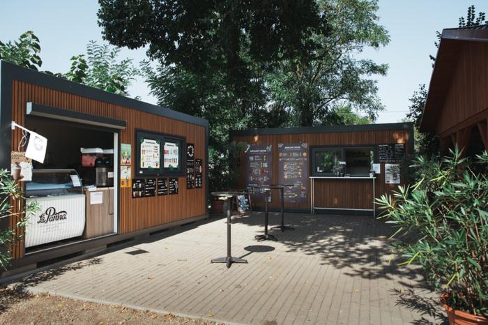 Bufetové kontajnery a pokladňa